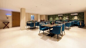 Dining - Saltstayz Premier Faridabad (Faridabad)