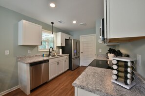 Private kitchen - Ivory Hideaway | Pet-Friendly Retreat | 3.2 Miles to Bryant-Denny Stadium (Tuscaloosa)