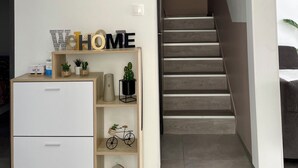 Interior - L'adresse Matisse 4 chambres avec jardin, barbecue et parking privé (Montbéliard)