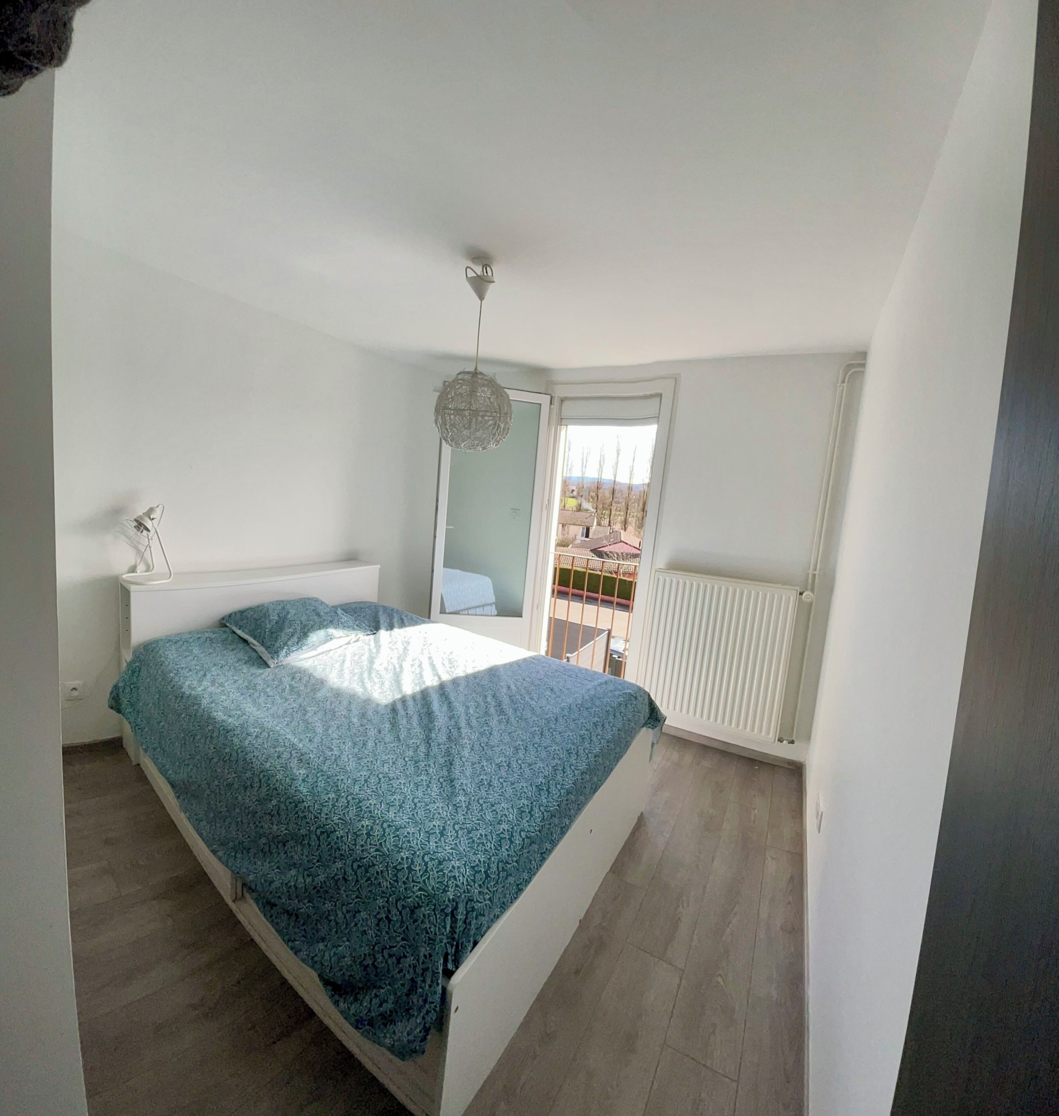 4 chambres, fer et planche à repasser, Wi-Fi gratuit, draps fournis