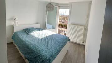 4 chambres, fer et planche à repasser, Wi-Fi gratuit, draps fournis
