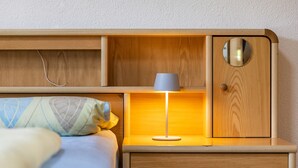 2 bedrooms, iron/ironing board, WiFi, bed sheets - Apartment 'Kojen' with Mountain View, Shared Garden, and Wi-Fi (Krumbach)