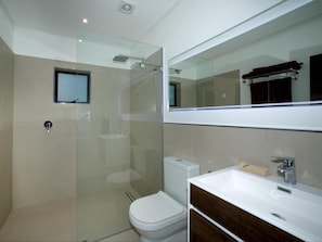 Bathroom - Hout Bay View Boutique Hotel (Cape Town)