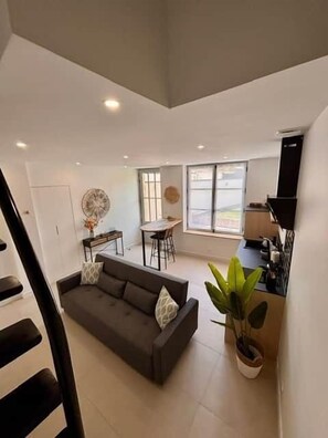 Living area - Luxury two-bedroom apartment with private spa & garden (Blaye)