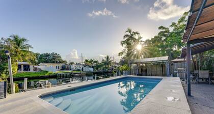3 Mi to Hollywood Beach! Canal-front Haven w/ Dock