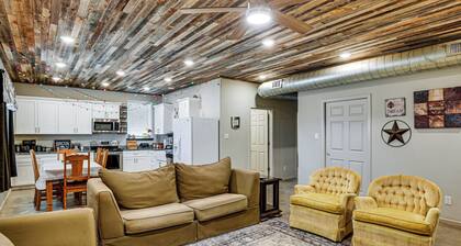 9 Mi to Dtwn: Barndominium in Lubbock