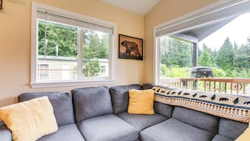 House (1 Bedroom) | Interior