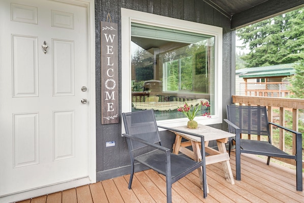 Interior - Walk to Sol Duc River! Cozy Home Near Forks (Beaver)