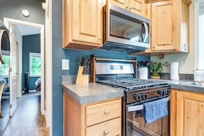 Interior - Walk to Sol Duc River! Cozy Home Near Forks (Beaver)