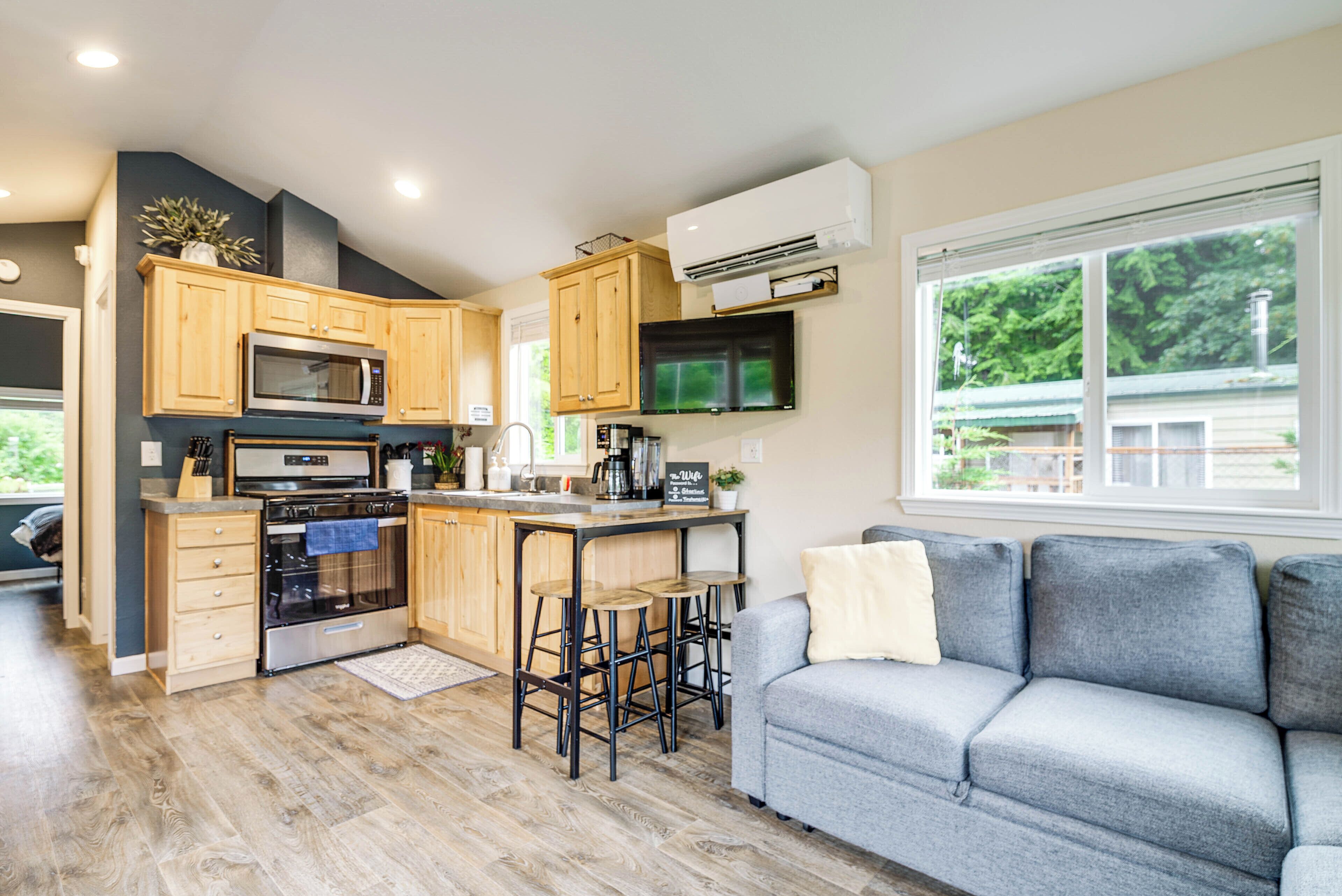 House (1 Bedroom) | Interior