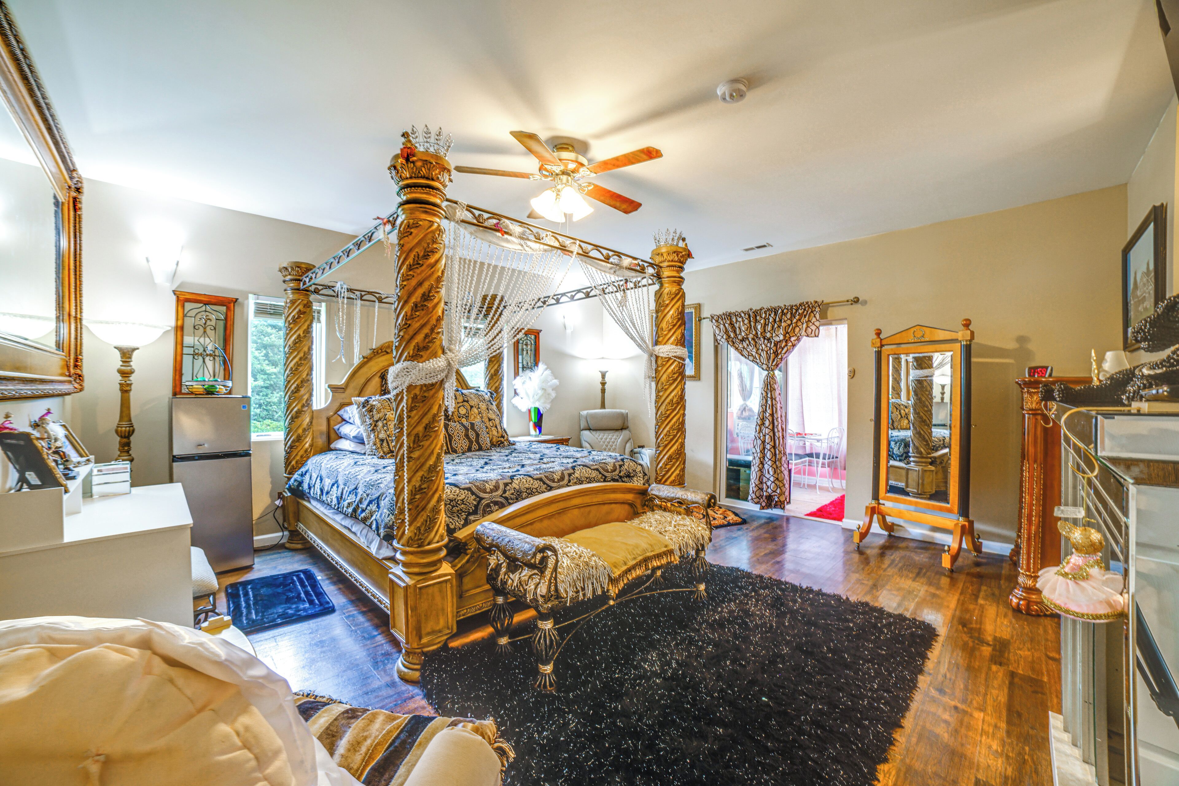 House (2 Bedrooms) | Interior