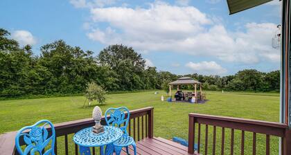 2BR Unit Near Indiana Dunes: 1 Hr to Chicago!