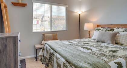 Sierra Foothills Retreat With Public Lake Access