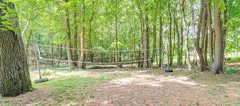 Family Fun! Bliss Studio w/ Lake & Trail Access