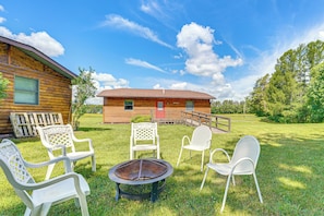 Interior - Family Fun! Bliss Studio w/ Lake & Trail Access (Bliss)