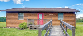 Family Fun! Bliss Studio w/ Lake & Trail Access