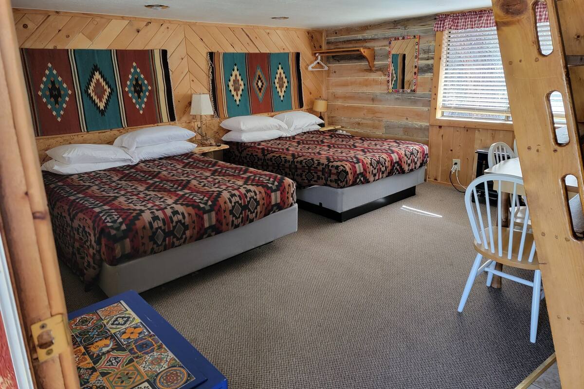 Deluxe Cabin, Multiple Beds, Non Smoking, Pets allowed