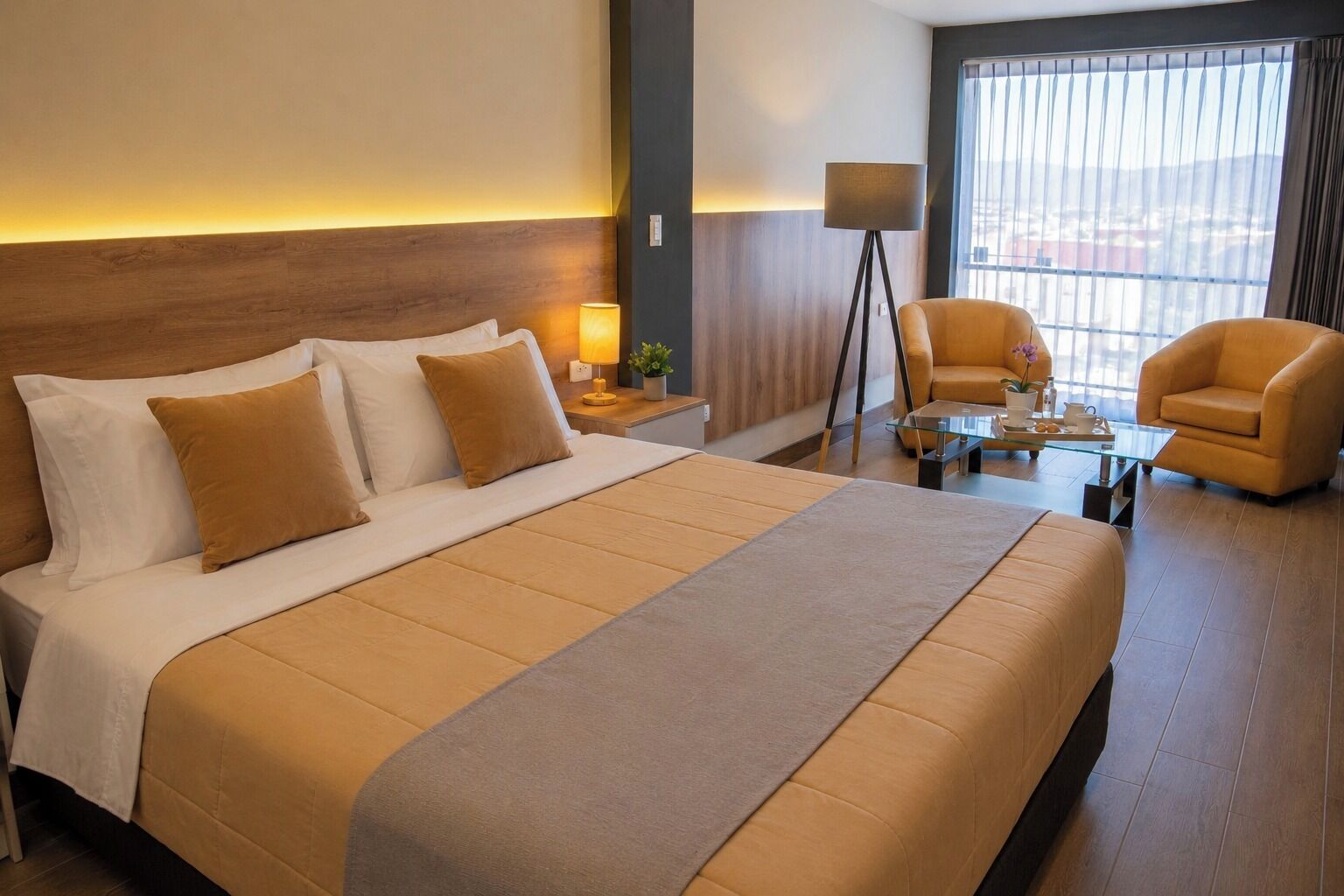 Superior Twin Room, Balcony, City View | Wi-fi percuma 