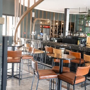 Bar (in der Unterkunft)