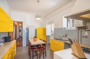 Private kitchen - Vrbo Property (Lagos)