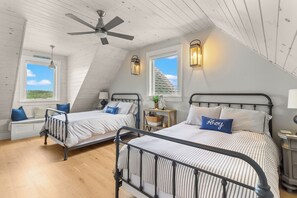 5 bedrooms, iron/ironing board, WiFi (free), bed sheets