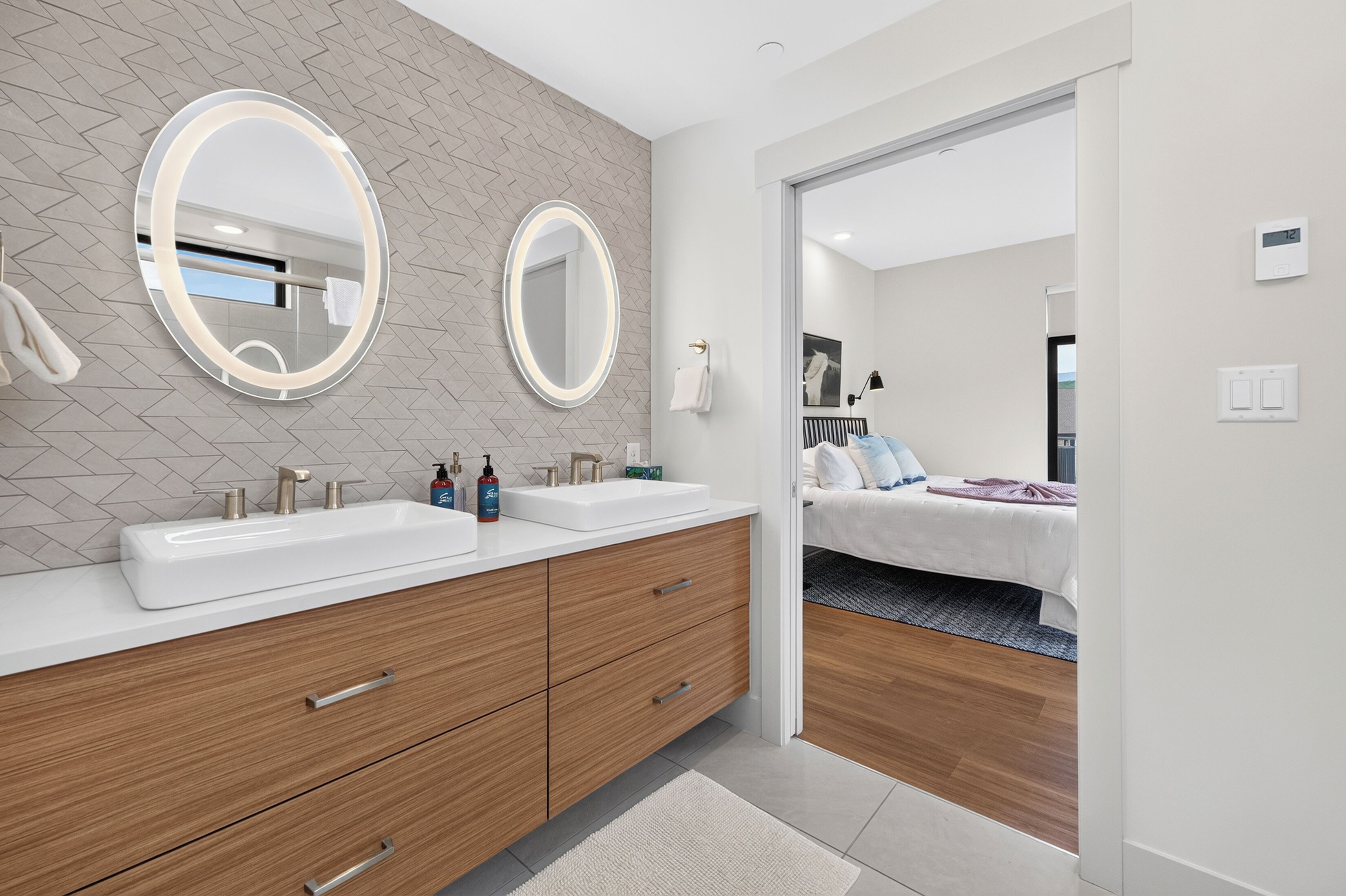 3 habitaciones, cuna de viaje, wifi gratis y ropa de cama 