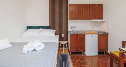 Room-charming Studio Retreat in Malinska