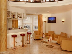House | Bar (on property) - 2 Person Holiday Park Home in Stade (Stade)