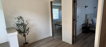 Newly Remodeled Waterfront 3 Bedroom House on Intermediate Lake - Sunset Landing