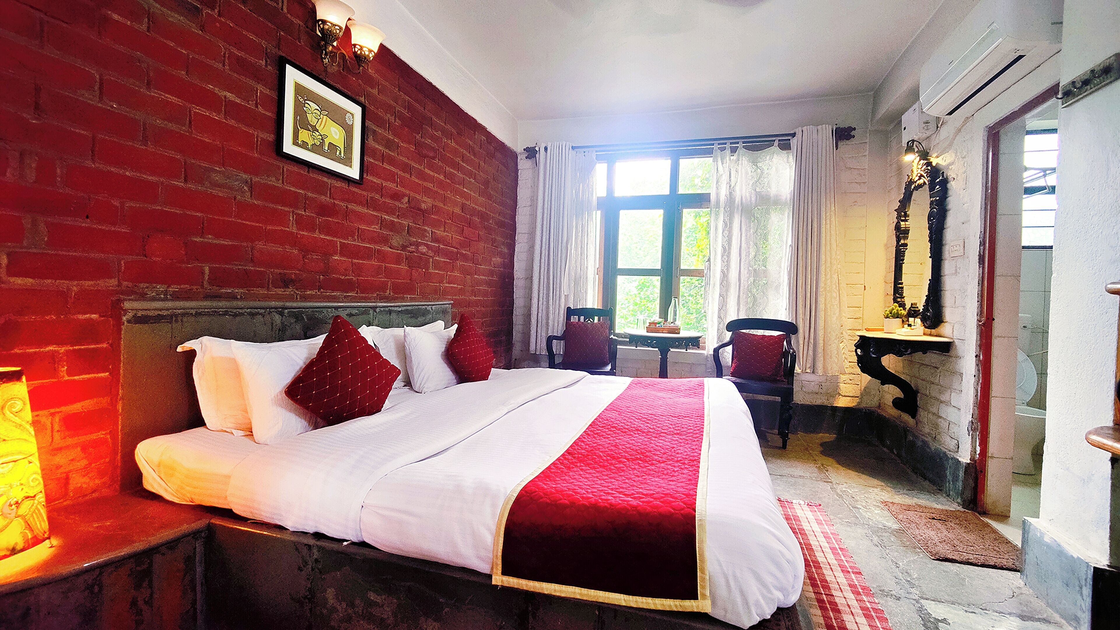 Luxury Double Room, Garden View | Desk, laptop workspace, WiFi (free)