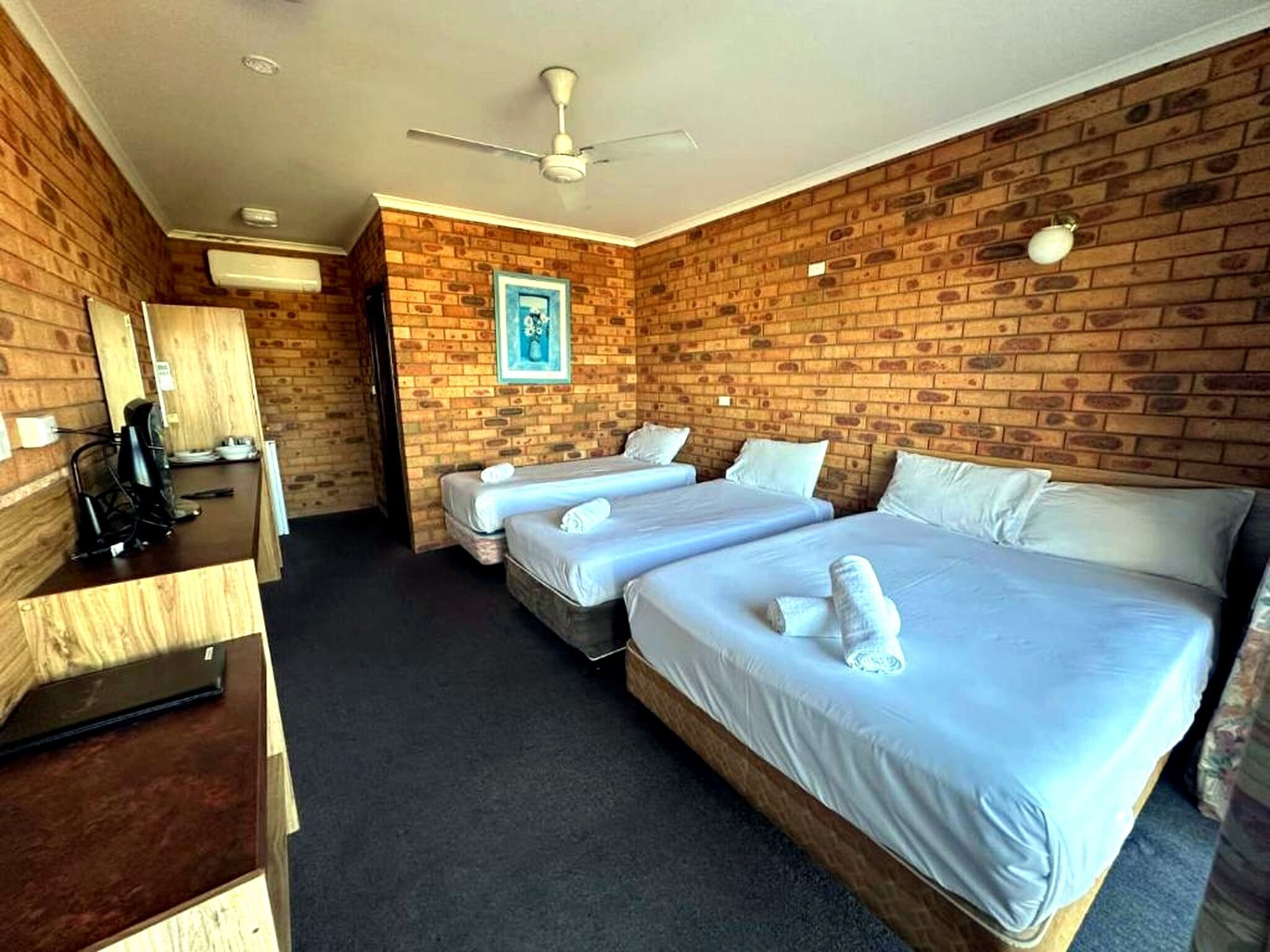 Desk, laptop workspace, iron/ironing board, free WiFi