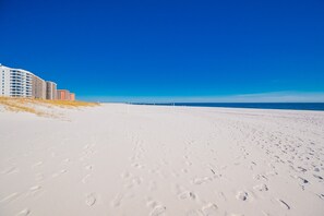 Appartement, 2 slaapkamers | Strand | Vlak bij het strand
