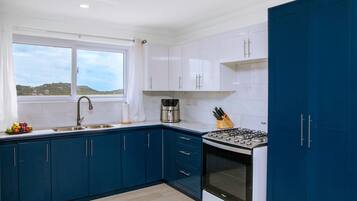 Villa, 2 Bedrooms | Private kitchen