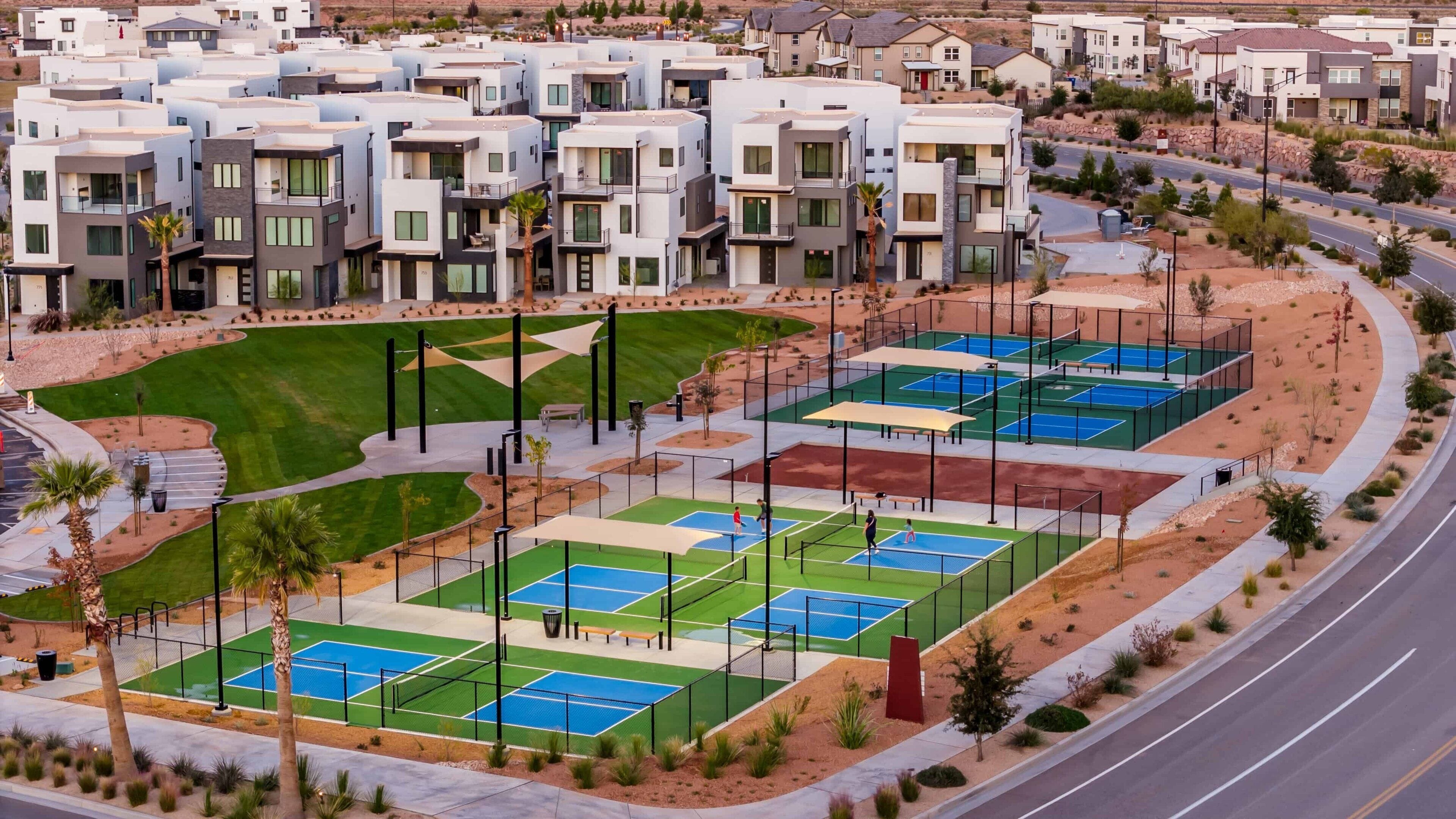 House, Multiple Bedrooms | Sports court