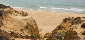 Beach - Tiny House Meco Aconchegante refúgio entre a Praia do Meco e a Serra da Arrábida (Alfarim-SESIMBRA)