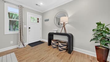House, 3 Bedrooms | Interior