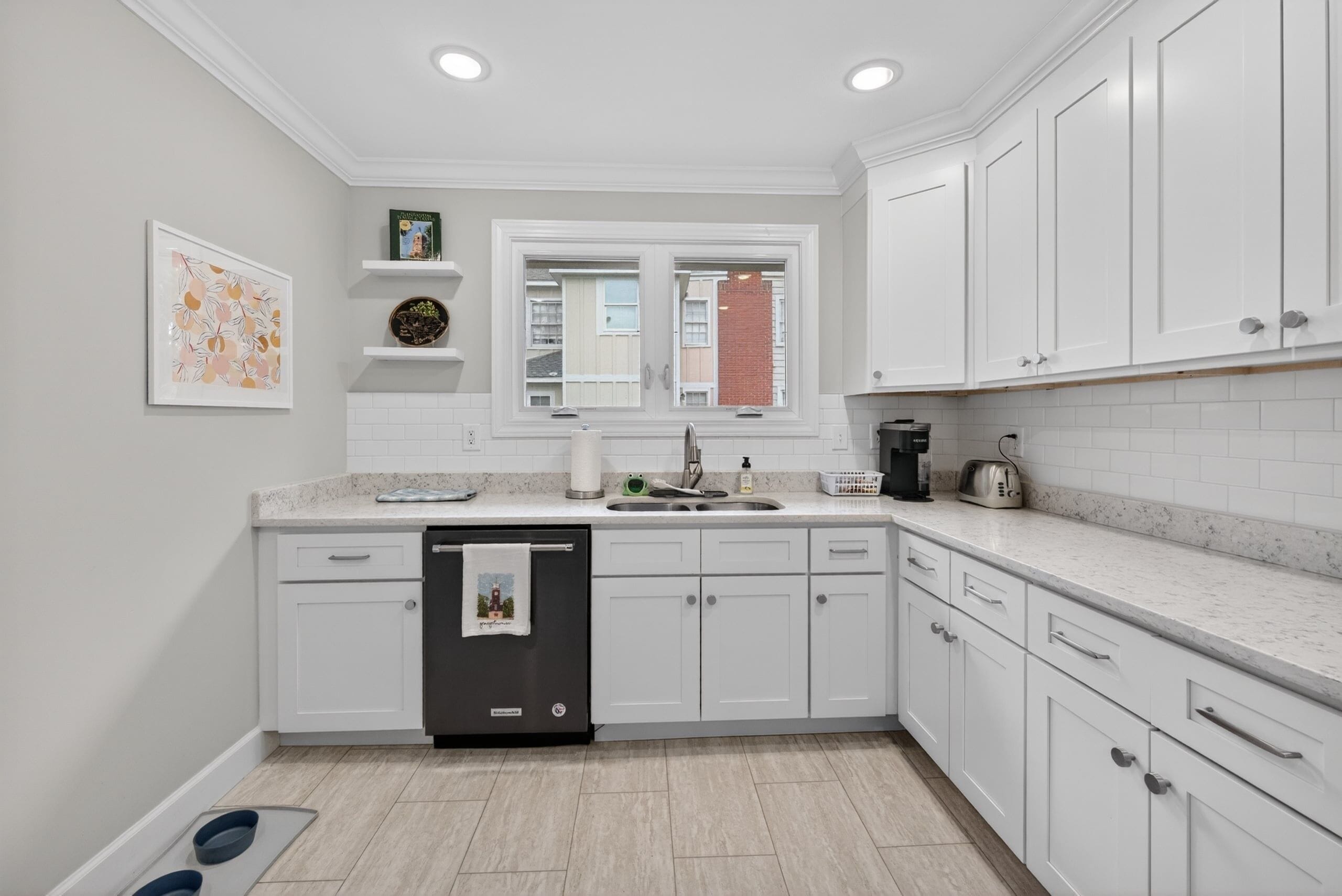 House, 3 Bedrooms | Private kitchen | Coffee/tea maker, fridge, oven, toaster