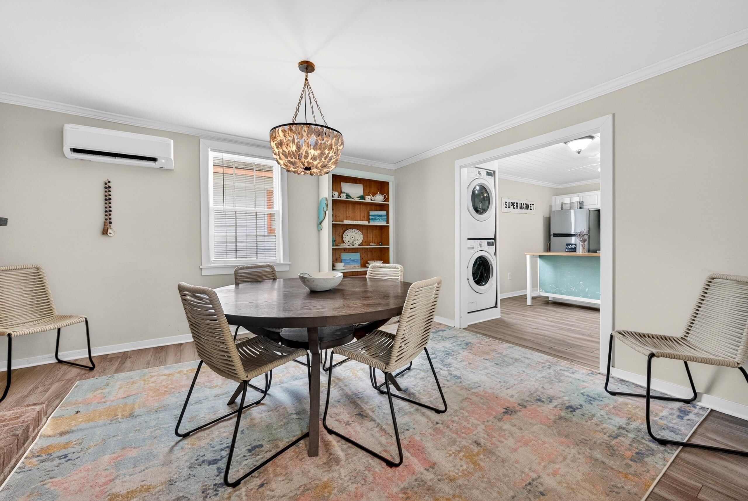 House, 2 Bedrooms | Dining