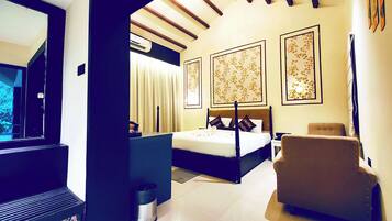 Luxury Double Room, Garden View | Desk, laptop workspace, soundproofing, iron/ironing board (on request)