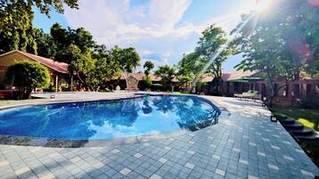 Indoor pool, outdoor pool