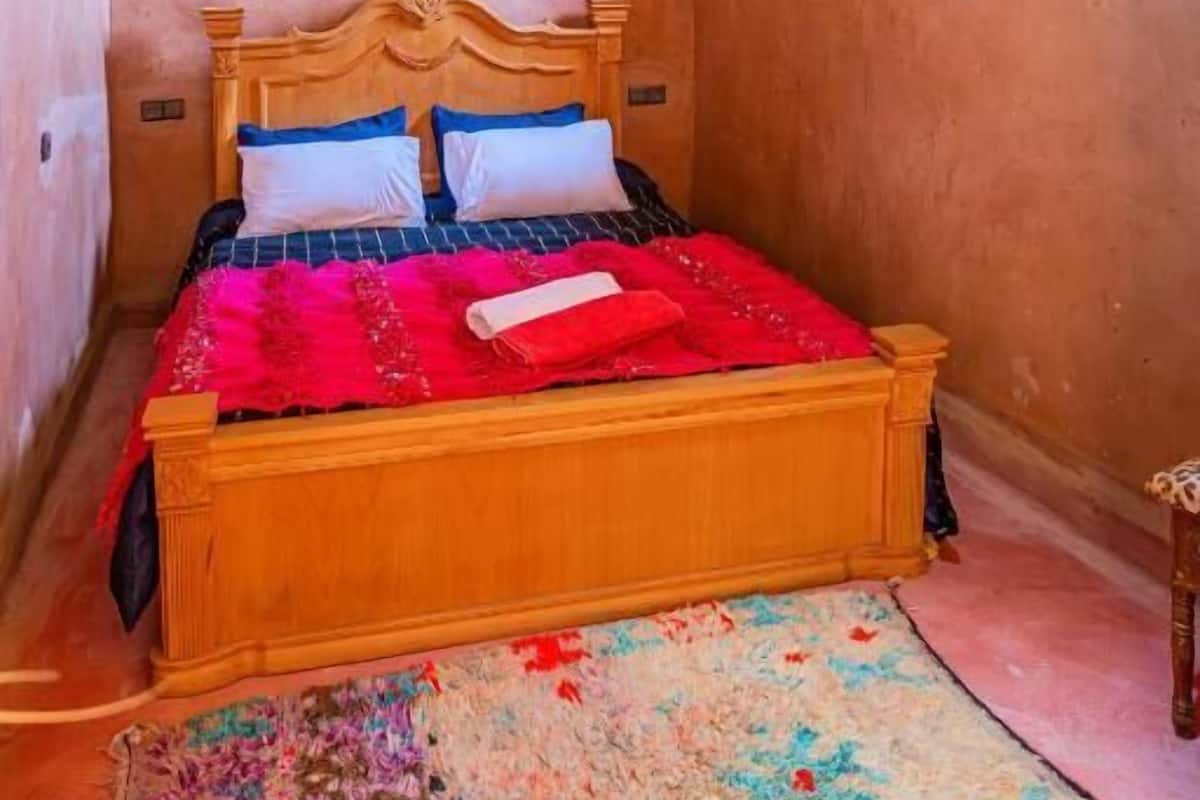Double Room, Non Smoking, Courtyard View