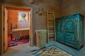 Superior Double Room, Courtyard View | Interior
