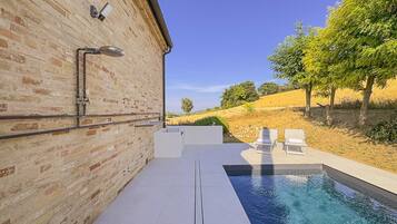 Piscine extérieure