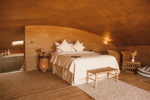 Suite Signature, vistas al desierto | Escritorio, espacio para trabajar con un portátil, wifi gratis