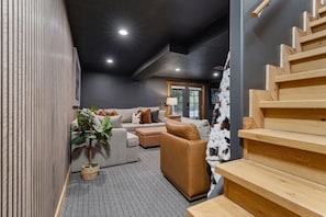 Interior - The Grand Après | Hot Tub | Gym+Sauna & Theater (Park City)