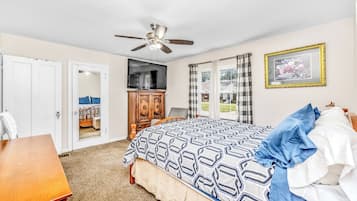 Casa, patio | Tabla de planchar con plancha y wifi gratis