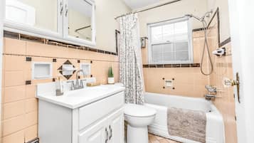 Casa, patio | Baño