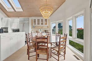 Dining - Steps from the ocean in Debordieu (Georgetown)