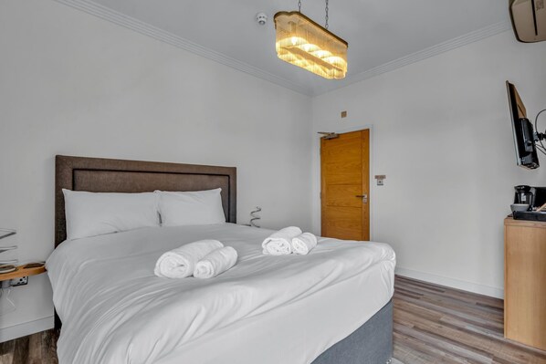 Free WiFi, bed sheets
