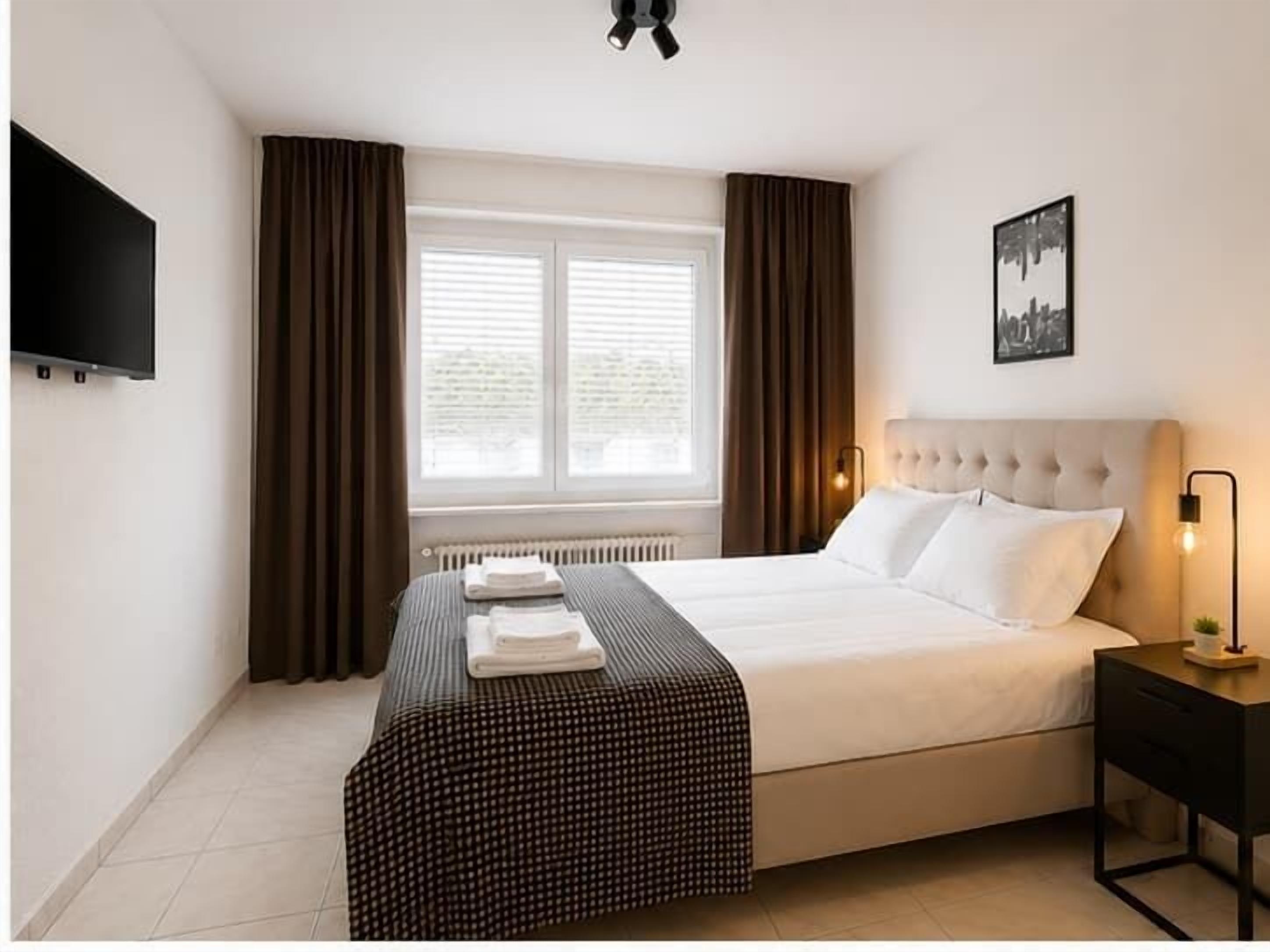 1 chambre, fer et planche à repasser, Wi-Fi, draps fournis